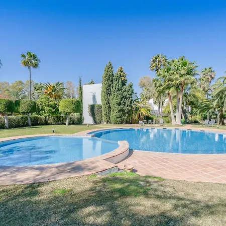 Oleholidays Guadalmina Golf Plaza 別荘 マルベーリャ